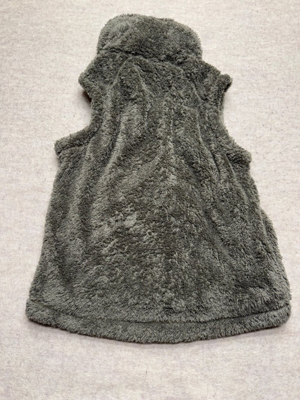 I5 Apparel Fluffy Fleece Mushroom Brown Sleeveless Vest Women's Size Large NWT - Picture 5 of 7